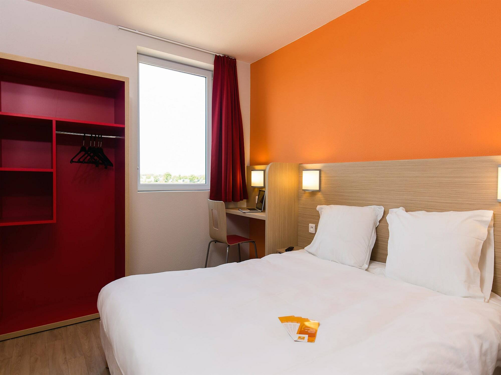 Première Classe Chartres Sud - Barjouville Esterno foto